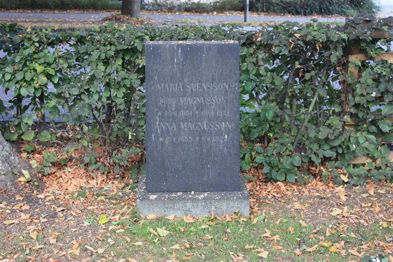 Grave number: Ö NSÄ   150, 151, 152, 153