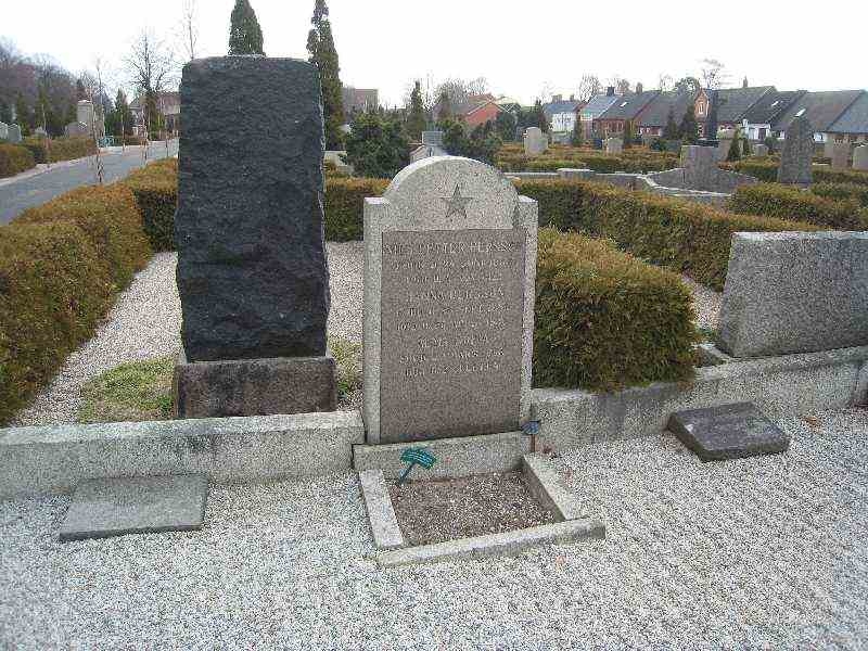 Grave number: VK III     1