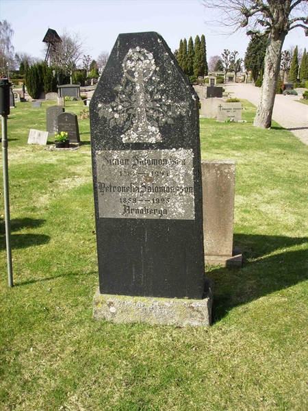 Grave number: LM 3 34  001