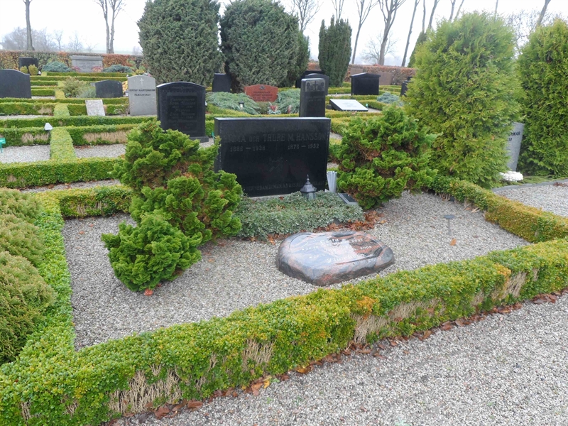 Grave number: ÖTN NMK3     4, 5, 6