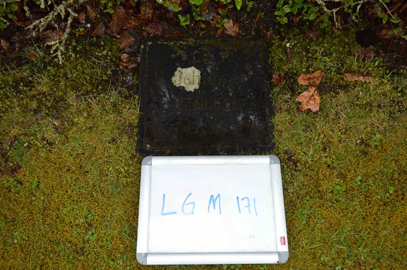 Gravnummer: LG M   171