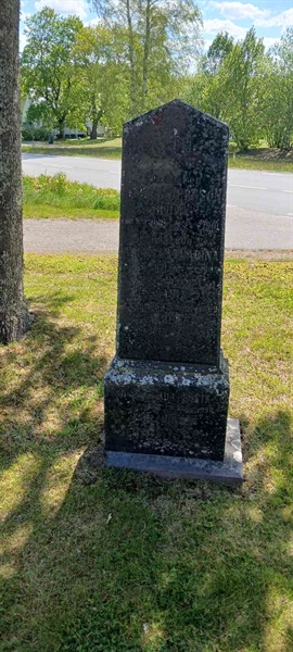 Grave number: 3 Ga Öm 19-20a