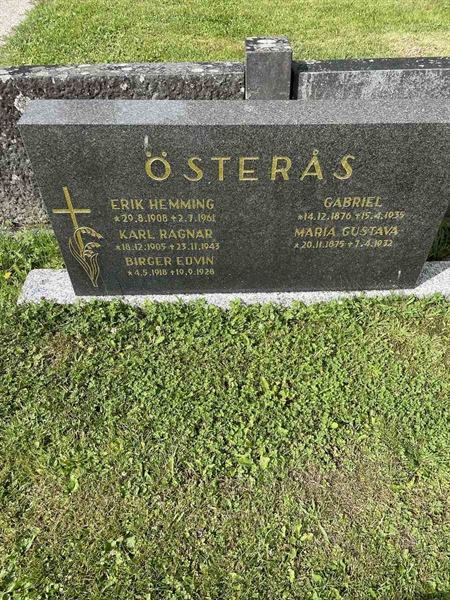 Grave number: N 4 1    48