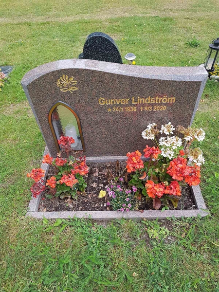 Grave number: 01 17061