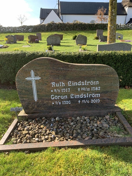 Grave number: SÖ L   233, 234