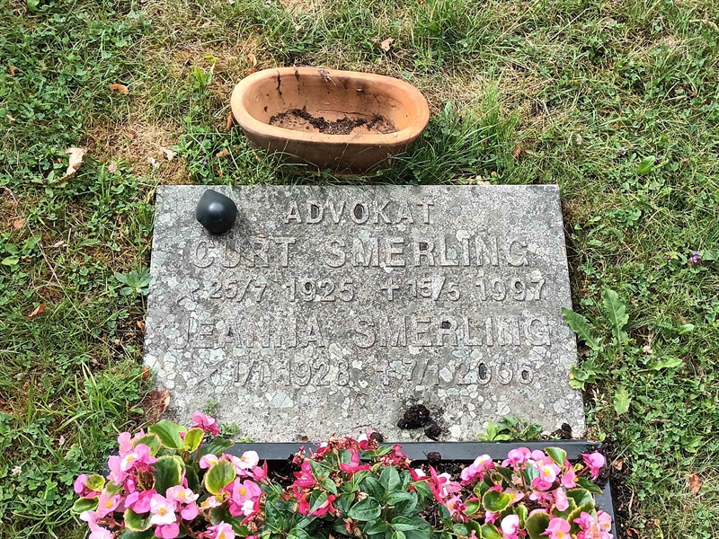 Grave number: SÖ 05   181