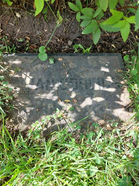Grave number: 1 C   176