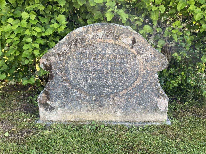 Grave number: 8 1 01   222-223