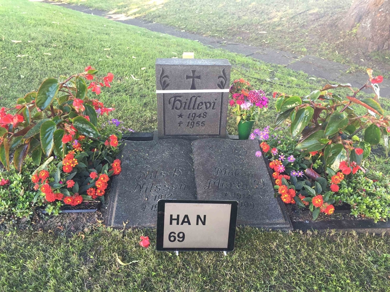 Grave number: HA N    69