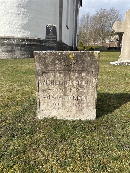 Grave number: LI 329