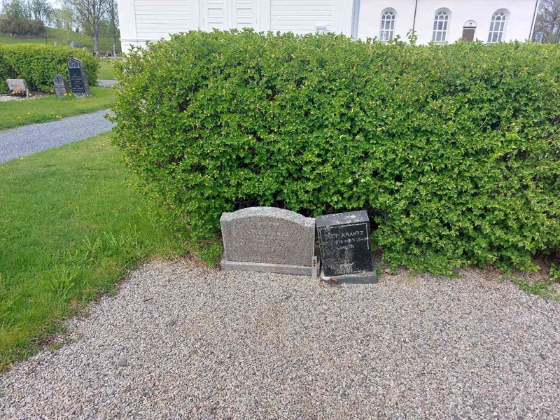 Grave number: K F    72
