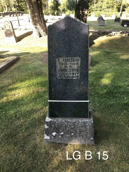 Grave number: LG B    15