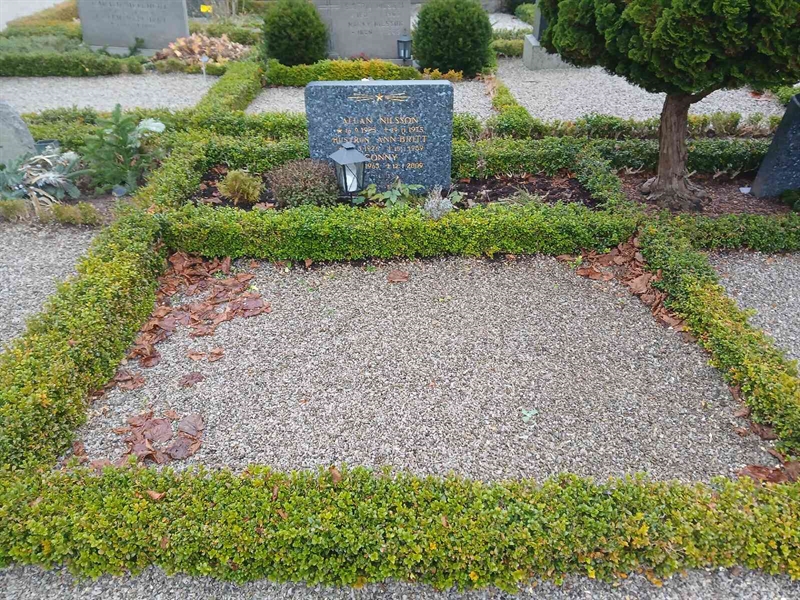 Grave number: FE A    74, 75