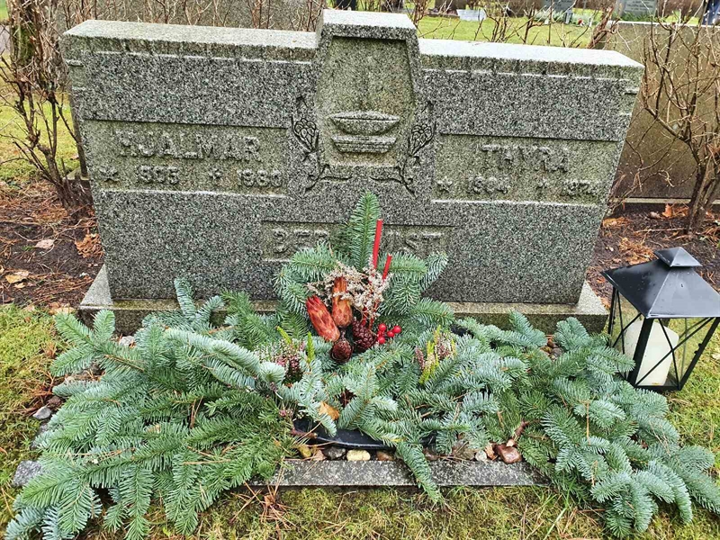 Grave number: SK A2  1128
