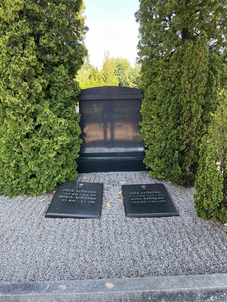 Grave number: NK V   114b