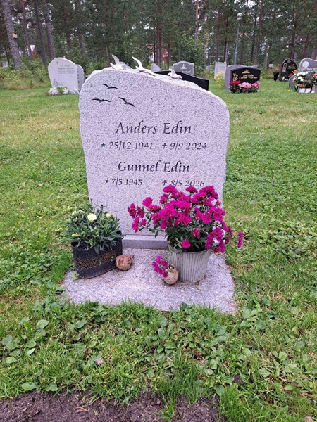 Grave number: 2 Q  2770