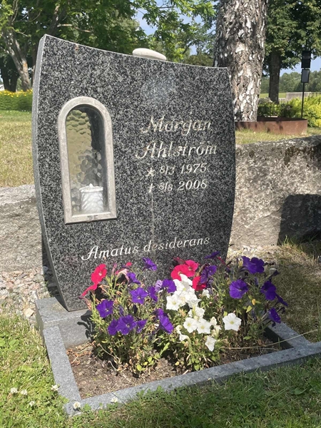 Grave number: H A10     9