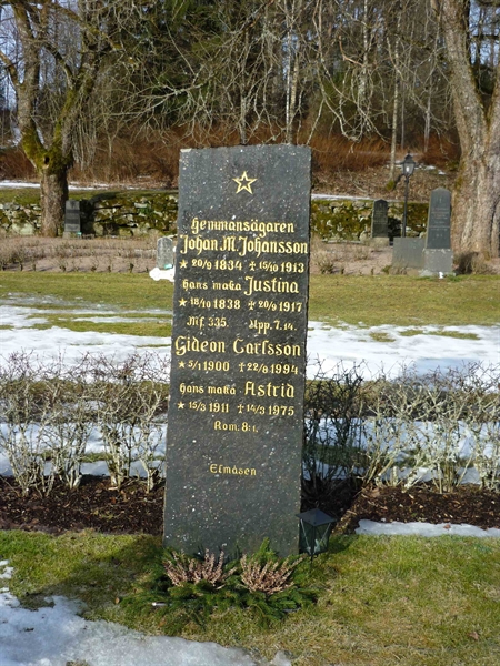 Grave number: ÖD 03   13, 14, 15