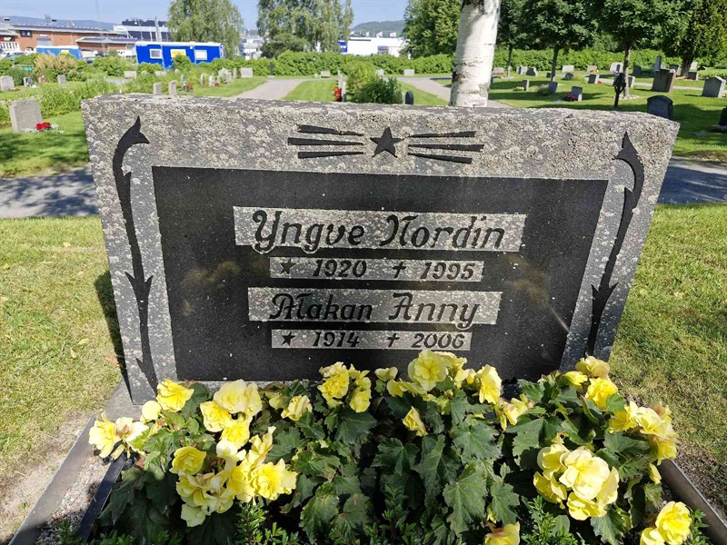 Gravnummer: 1 NORRA 13B