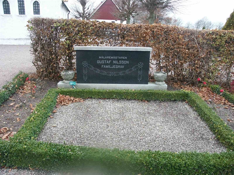 Grave number: KK NÖ A     1-3