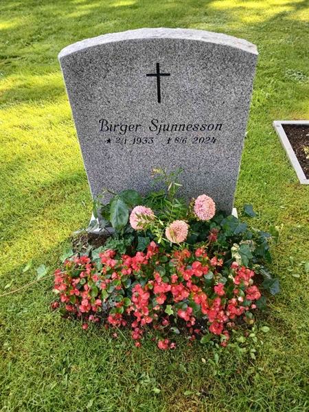 Grave number: ÖB 29    21, 22