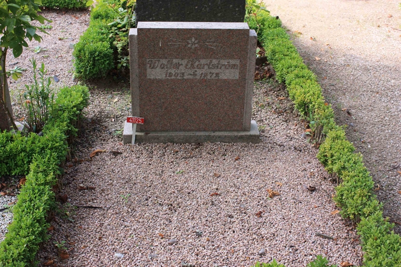 Grave number: Ö U07     9