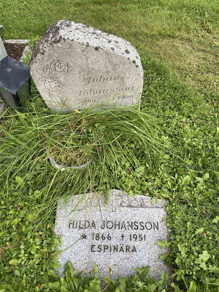 Grave number: 3 04   112