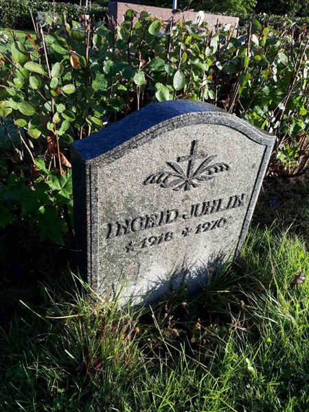 Gravnummer: NK F B    41