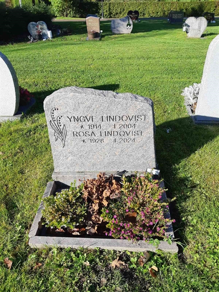 Hautatunnus: Fr 8   168-169