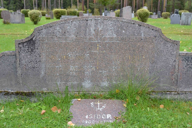 Grave number: 4 F   110