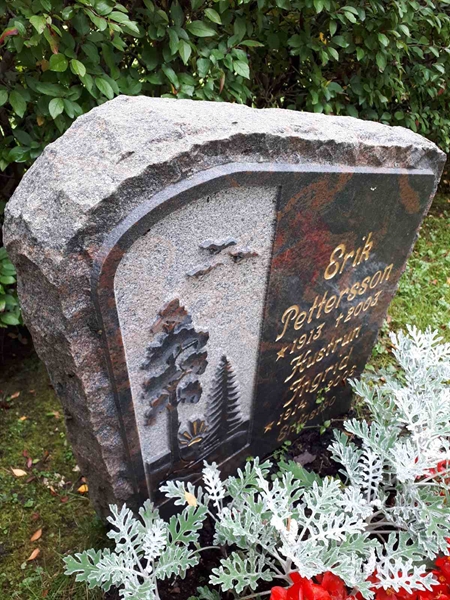 Hautatunnus: NK F D   275