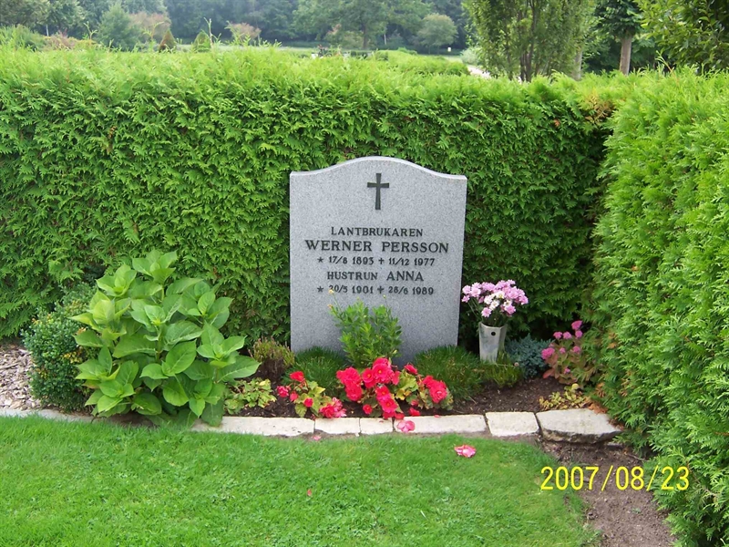 Grave number: 1 3 5B    61, 62