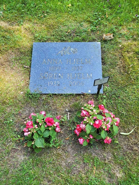 Grave number: Jä 06    72