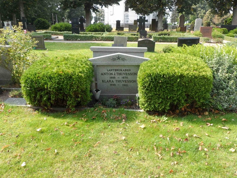 Grave number: SK H   187, 188