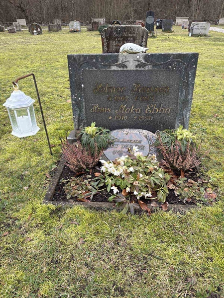 Grave number: L A 99