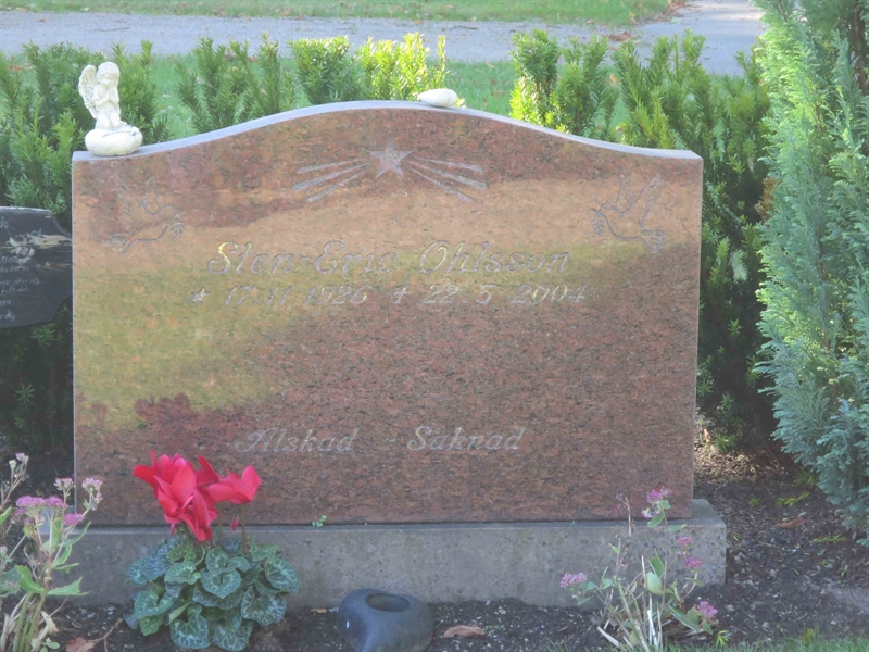 Grave number: HÖB 54    39