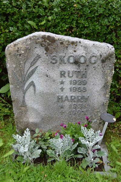 Grave number: 3 D    78