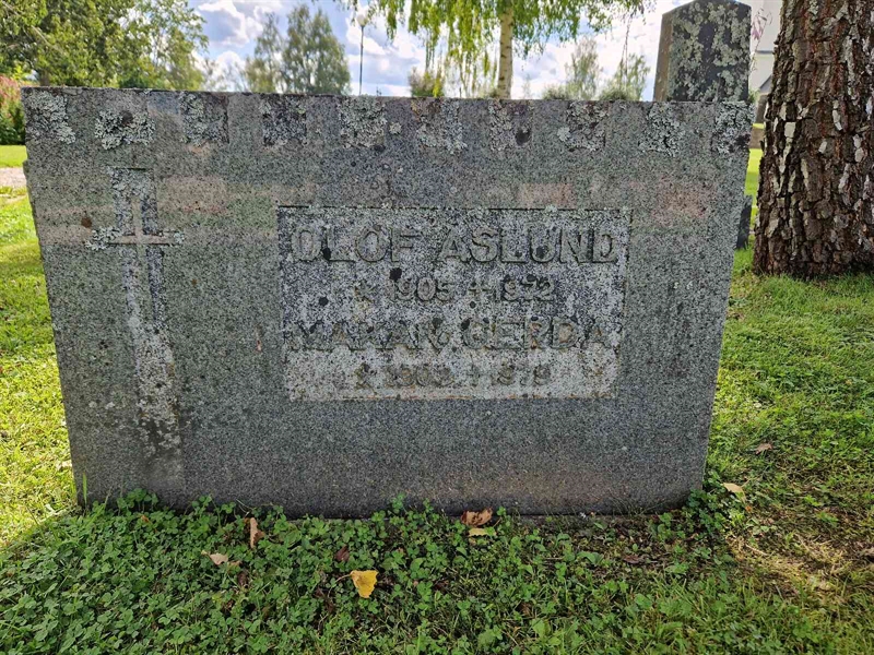 Grave number: 1 10    26