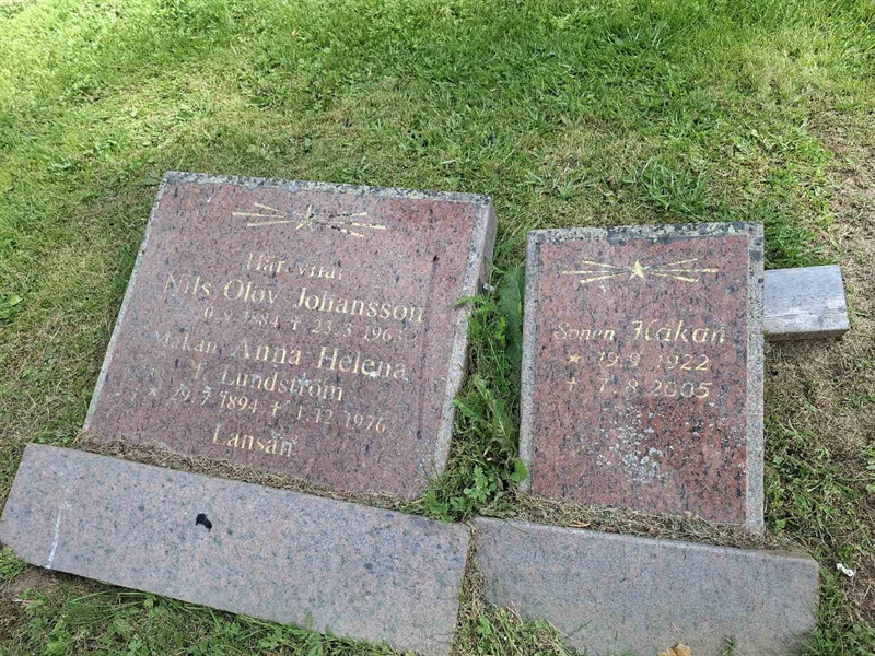 Grave number: 001 2   516