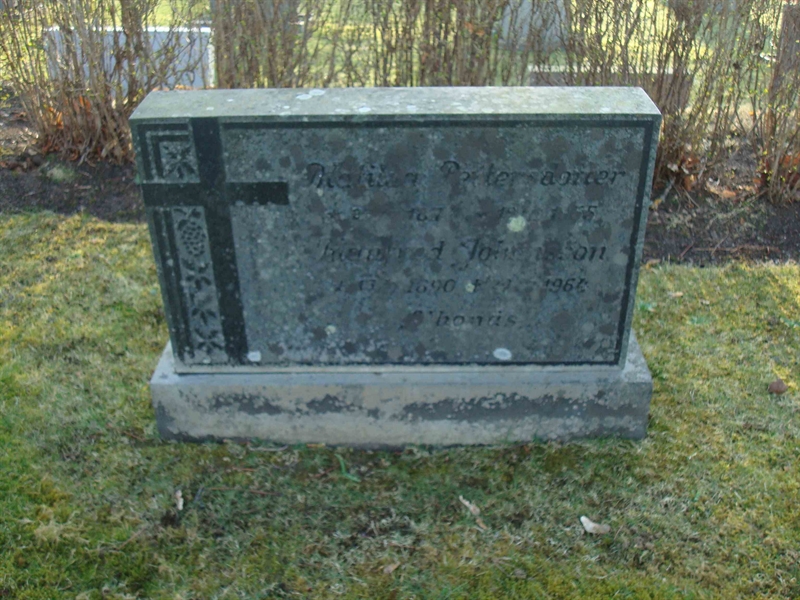 Grave number: KU 03    62, 63