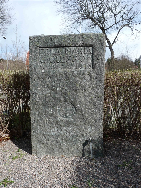 Grave number: LE 1   51