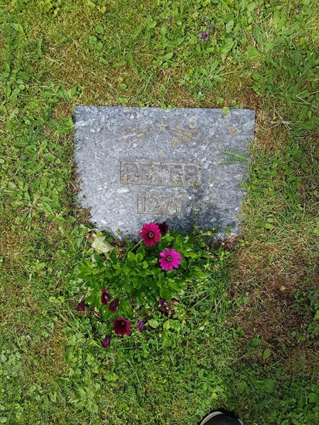 Grave number: 01  2303