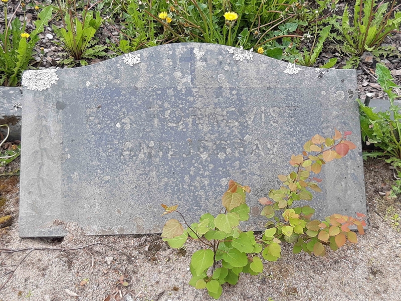 Grave number: NO 22    73