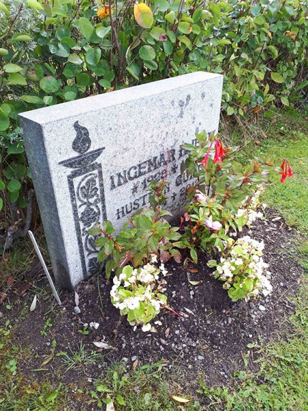 Gravnummer: NK F B   221B