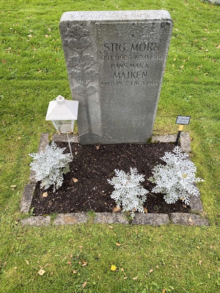 Grave number: 2 C   343-344