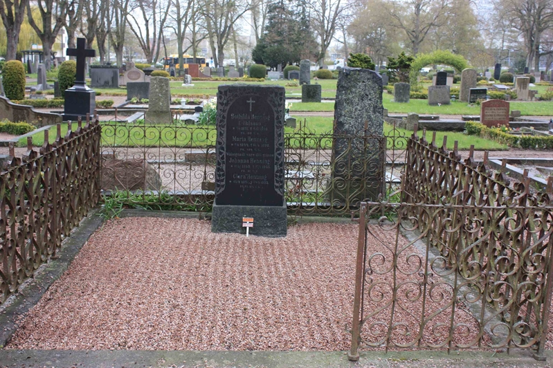 Grave number: Ö 03y    16, 17