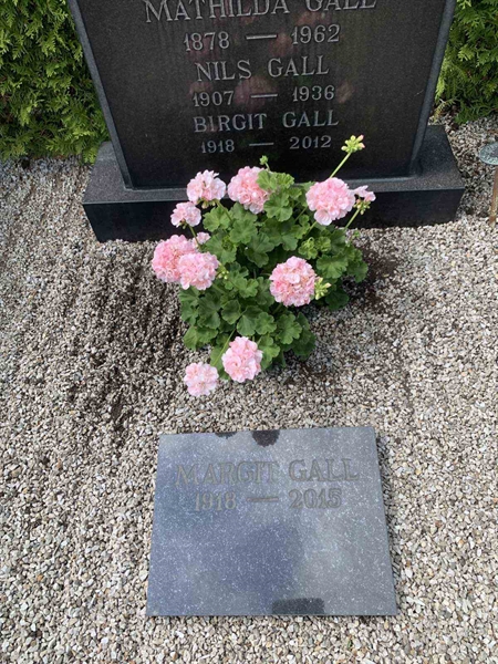 Grave number: NK VI    79