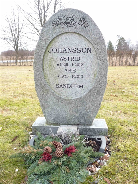 Grave number: JÄ 5   64