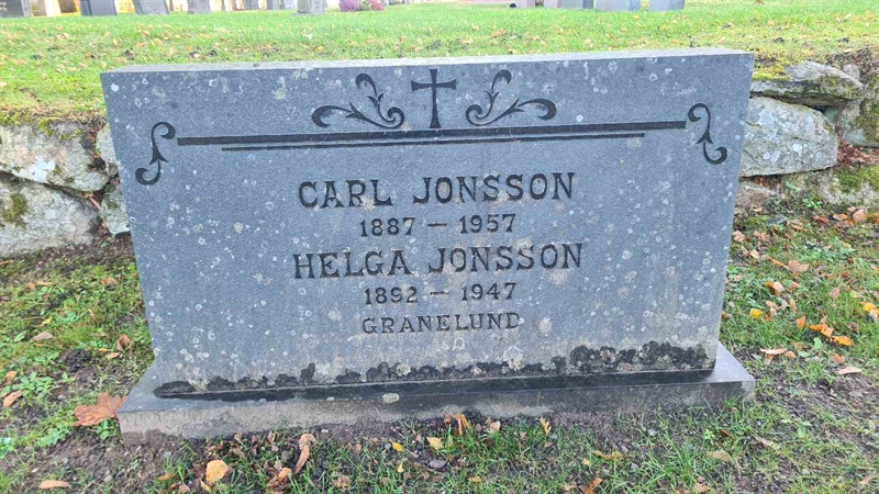 Grave number: M G 13 1-2