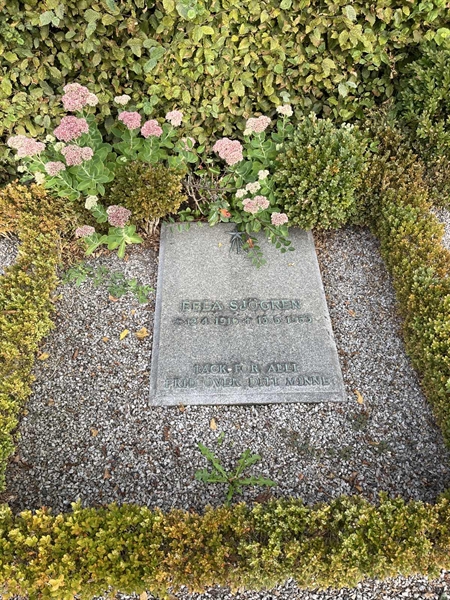 Grave number: NK Urn p    16